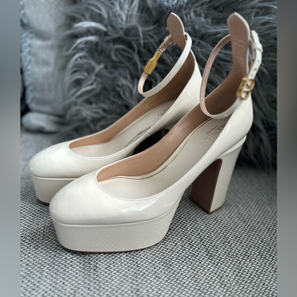 Valentino Garavani Cream Platform Heels